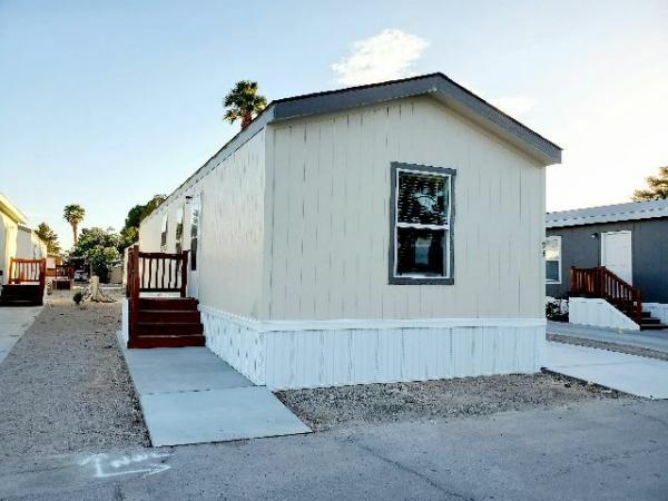 2020 Clayton - Buckeye AZ Mobile Home For Rent