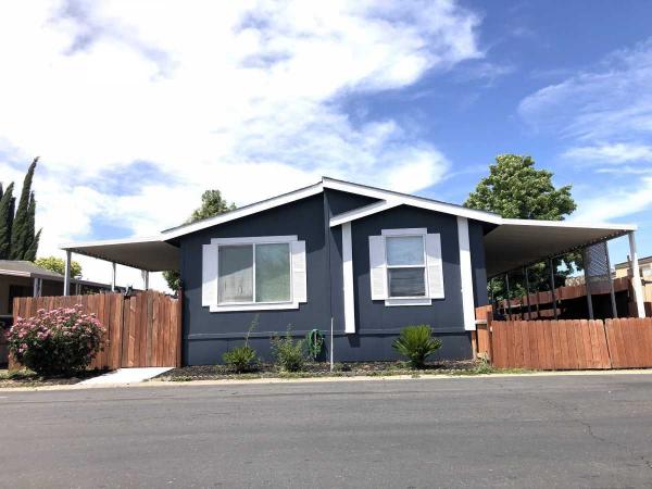 2000 Fleetwood Mobile Home For Rent