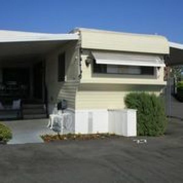 Senior Retirement Living 1960 Angel Angel Mobile Home For Sale in