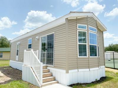 Red Oaks RV Resort Mobile Home Park in Bushnell, FL | MHVillage