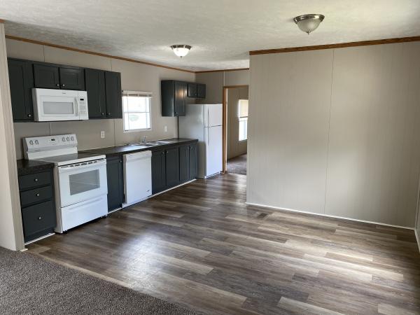 2007 CMH MANUFACTURING INC Mobile Home For Sale