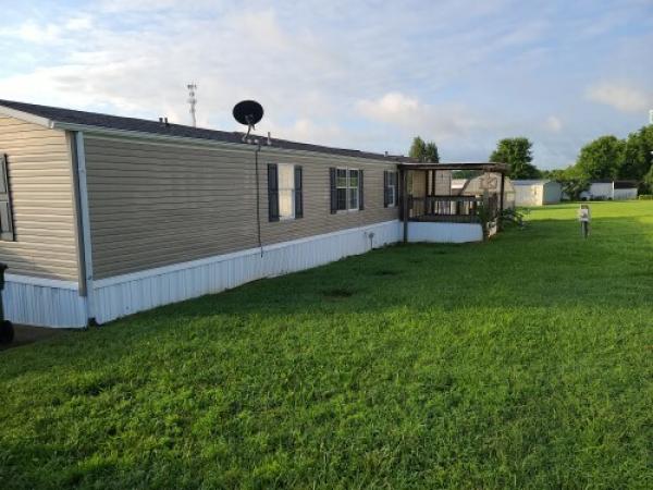 TANGLEWOOD Manufactured Home for Sale in Louisville, KY 40291 for $39,900