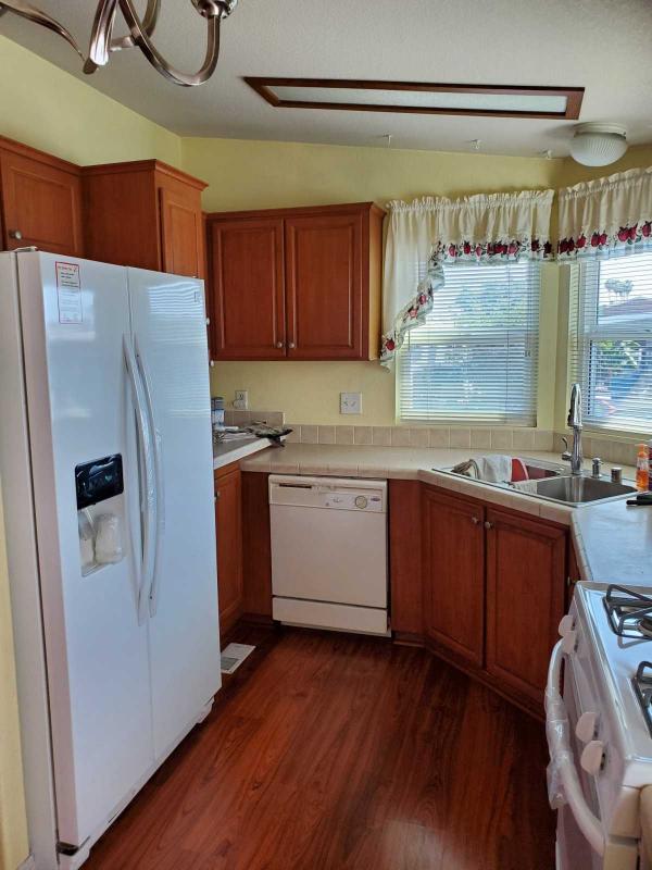 2005 Fleetwood Mobile Home For Rent