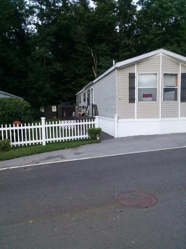 Mobile Home for Sale in Castleton On Hudson, NY 12033 for 53,000