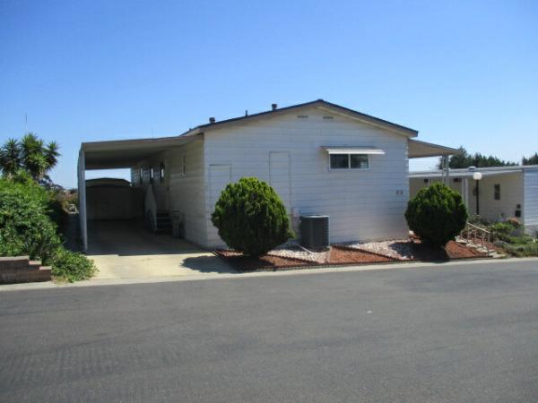 1971 GOLDEN WEST Mobile Home For Rent