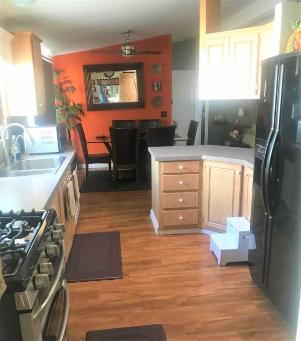 1999 KARSTEN Mobile Home For Rent