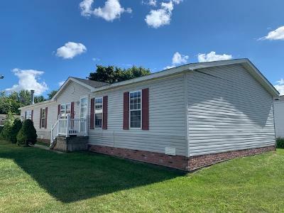 Fairchild Lake Mobile Home Park in Chesterfield, MI | MHVillage