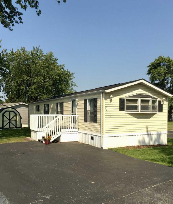 Belleville, IL Senior Retirement Living Manufactured and Mobile Homes For Sale or Rent