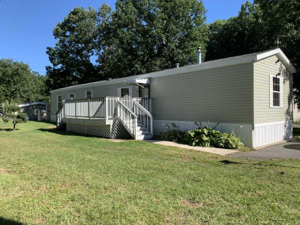 Mobile Home for Sale in Wurtsboro, NY 12790 for $53,900