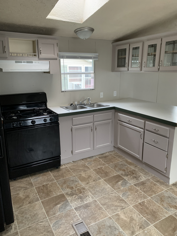 1999 Skyline Mobile Home For Rent