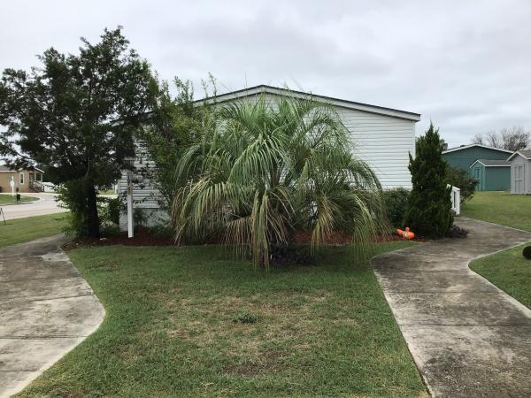 2000 FLEETWOOD Mobile Home For Sale