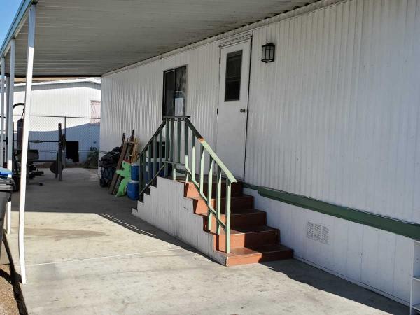 1983 Commodore Mobile Home For Rent