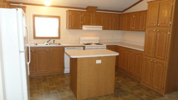 2006 Holly Park Mobile Home For Sale