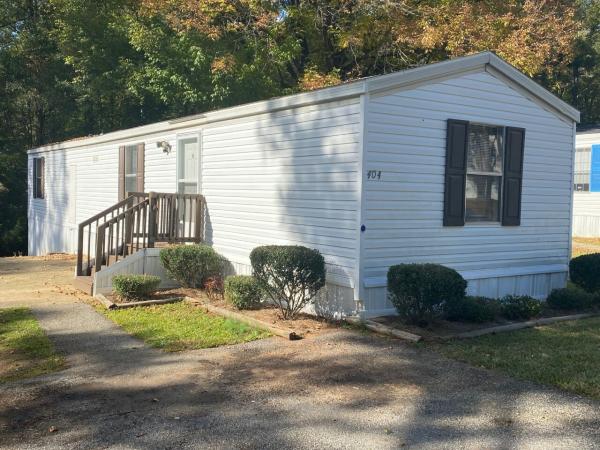 2006 FLEETWOOD Mobile Home For Rent