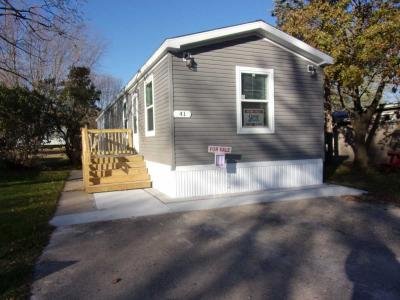 Mobile Home at 41 Northwood Village New London, WI 54961