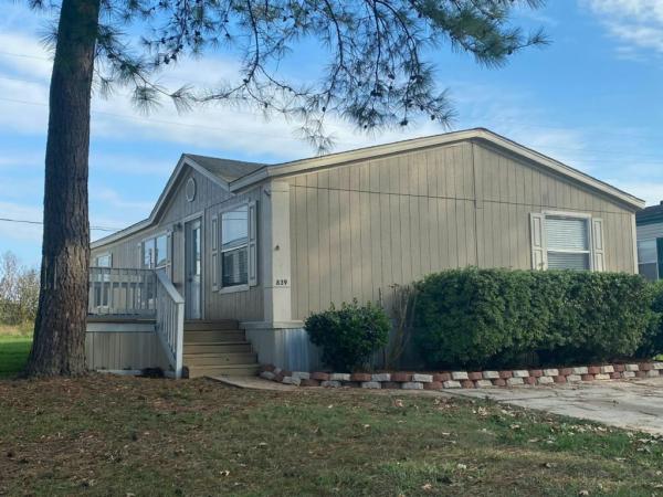 2000 American Homestar Corp Mobile Home For Sale