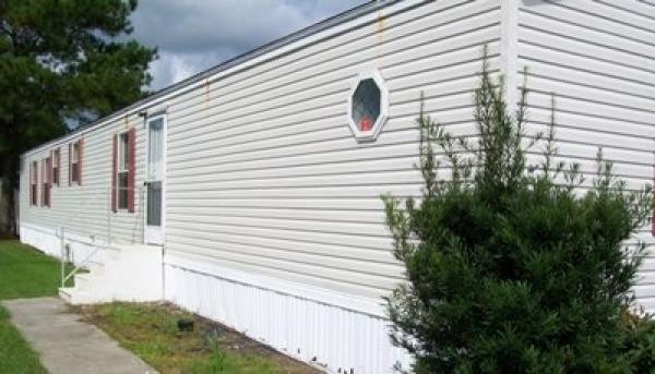 1999 SKYLINE Mobile Home For Rent
