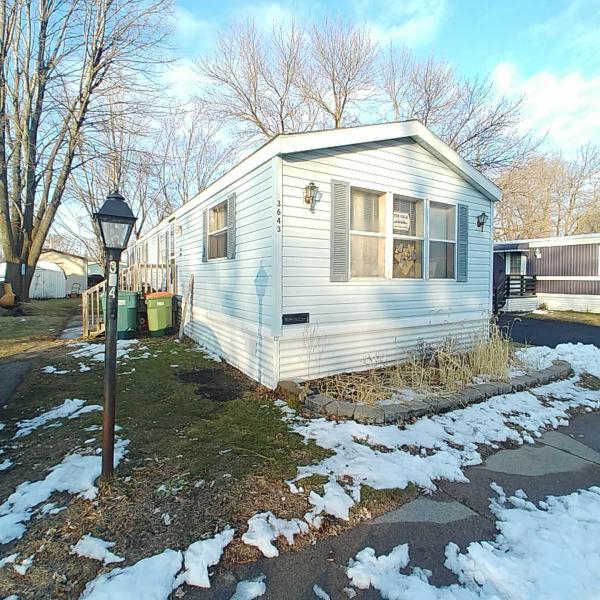 Marshfield Mobile Home for Sale in Circle Pines, MN 55014 for 34,900
