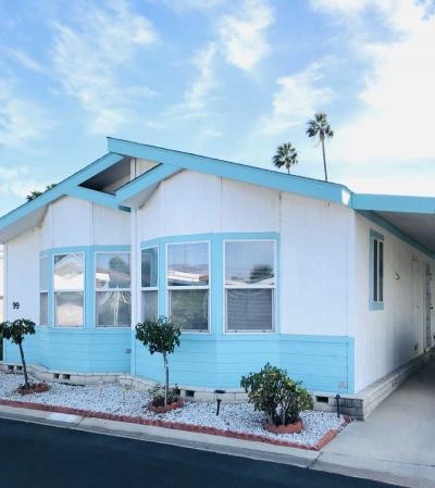 Colonial Country Club Mobile Home Park in Hemet, CA | MHVillage