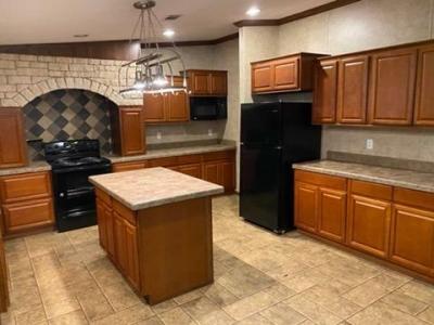 Photo 4 of 17 of home located at 465 Squirrel Run Lake Charles, LA 70615