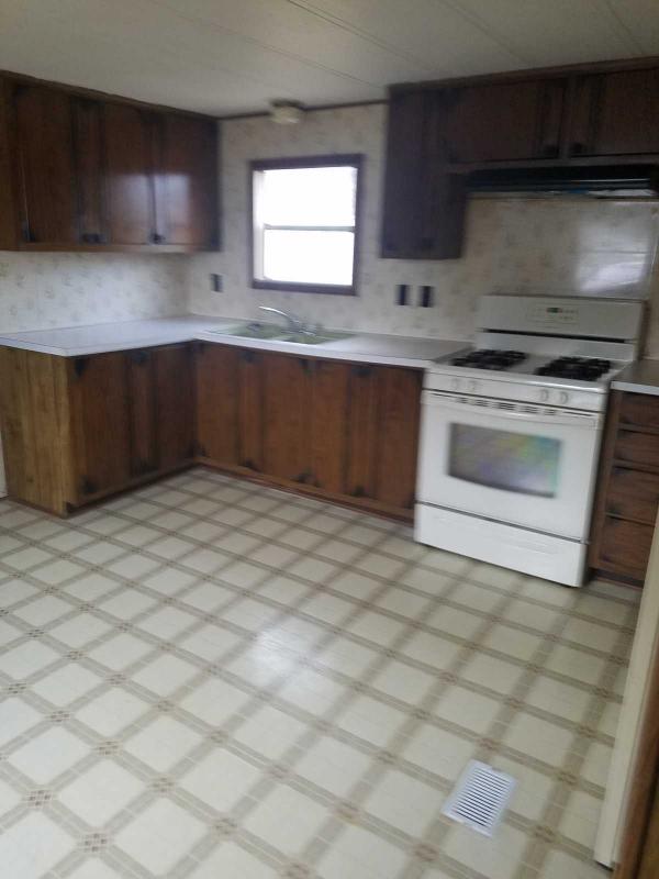 ARTCRAFT Mobile Home for Sale in Stevens Point, WI 54482 for 12,600