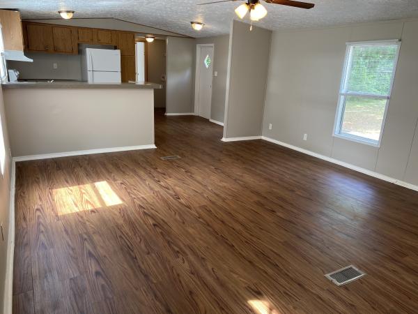 2000 MILL Mobile Home For Sale