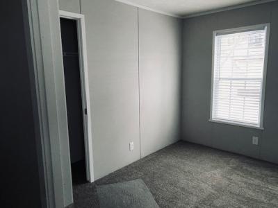 Photo 5 of 9 of home located at 251 Beech Ct Oakland, MI 48363