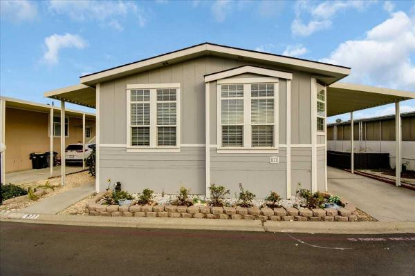 2005 Silvercrest Mobile Home For Sale