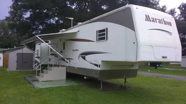 2006 Park Model/ 5 TH WHEEL Mobile Home For Sale