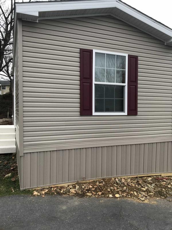 Eagle River Mobile Home for Sale in Mechanicsburg, PA 17055 for 44,900