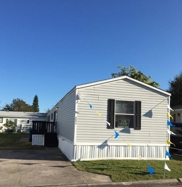 2005 FLEETWOOD Mobile Home For Sale