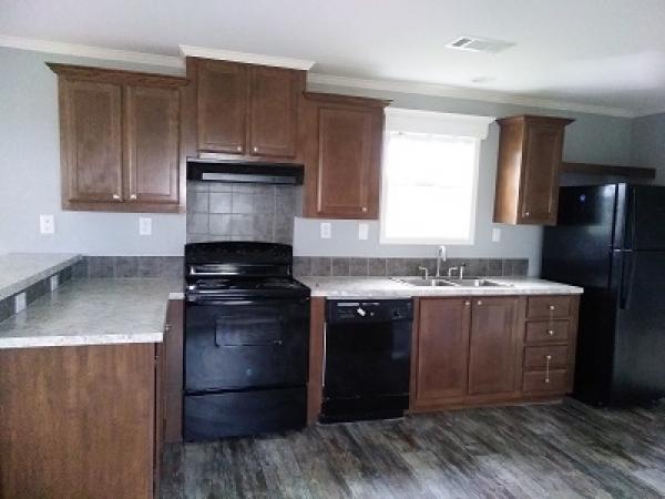 2018 OAK CREEK Mobile Home For Rent