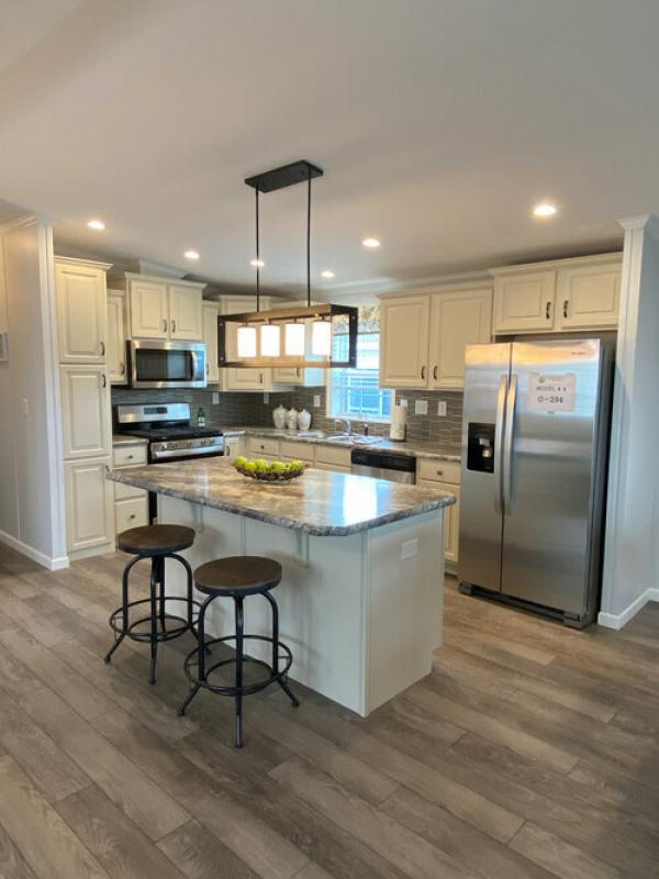 Pine Grove Mobile Home for Sale in Mount Wolf, PA 17347 for 149,900