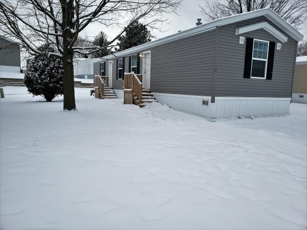 2019 Clayton - Middlebury Mobile Home For Rent