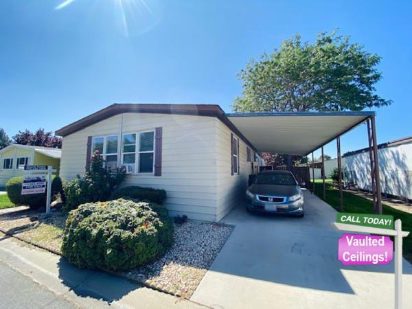 1981 Kaufman and Broad Mobile Home For Sale