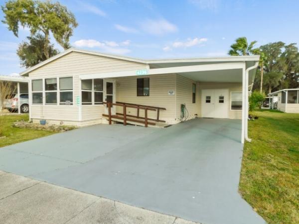 Zephyrhills, FL Senior Retirement Living Manufactured and Mobile Homes