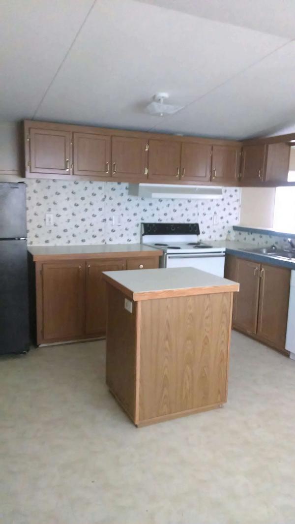 1997 TOWN AND COUNTRY Mobile Home For Sale