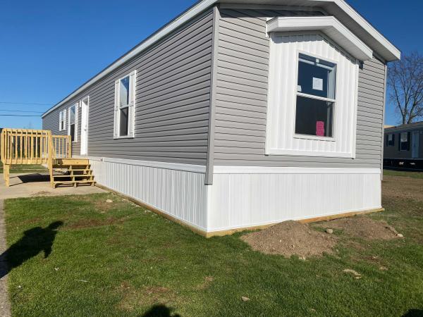 2021 Clayton - Middlebury Mobile Home