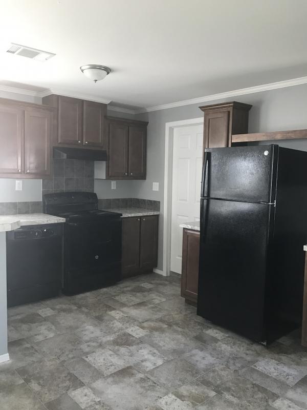 2017 OAK CREEK HOMES Mobile Home For Sale