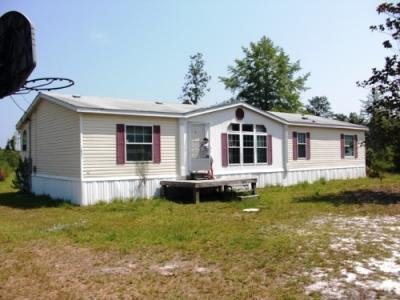 Mobile Home at 13628 Betts Rd Fountain, FL 32438