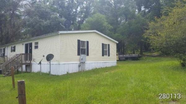 Photo 1 of 2 of home located at 209 Johnson Trail Hawthorne, FL 32640