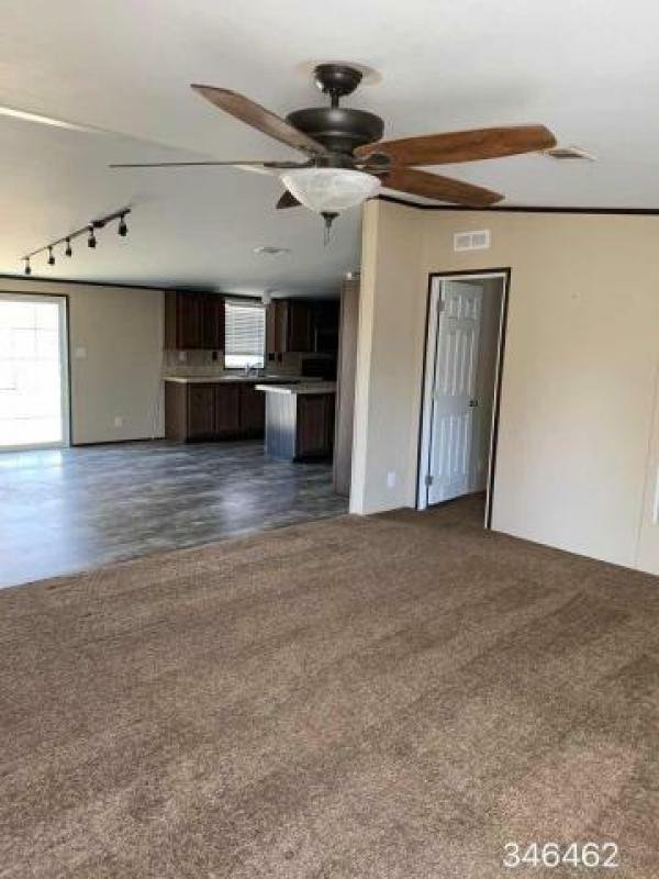 OAK CREEK Mobile Home for Sale in Odessa, TX 79762 for 105,900