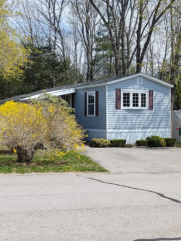 BURLINGTON Mobile Home for Sale in Dover, NH 03820 for 99,900