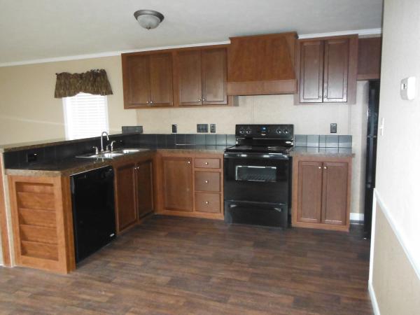 2015 CMH MANUFACTURING Mobile Home For Rent