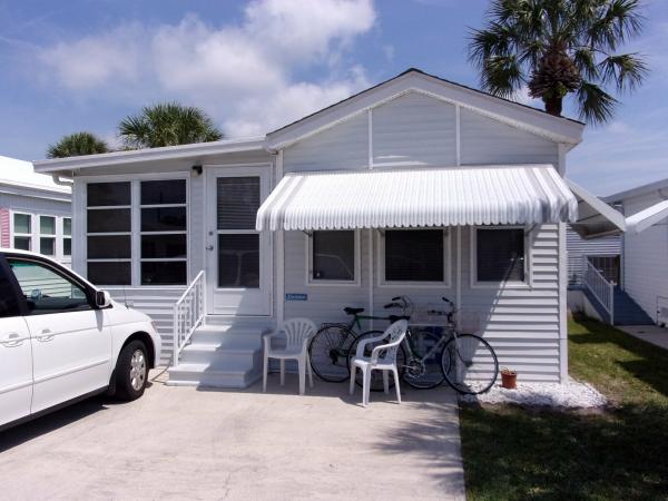 1990 CENT Mobile Home For Sale