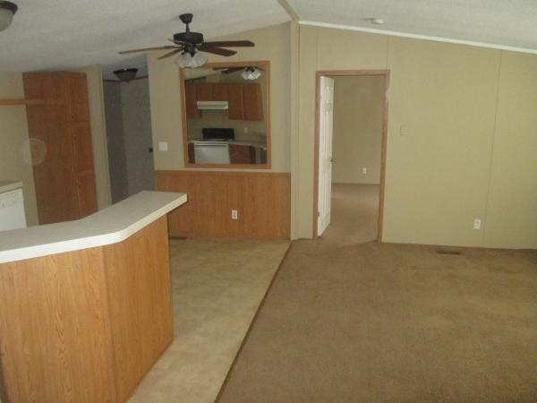 2004 FLEETWOOD Mobile Home For Sale