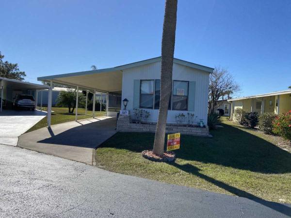 Southern Mobile Home for Sale in Sebring, FL 33872 for $9,000