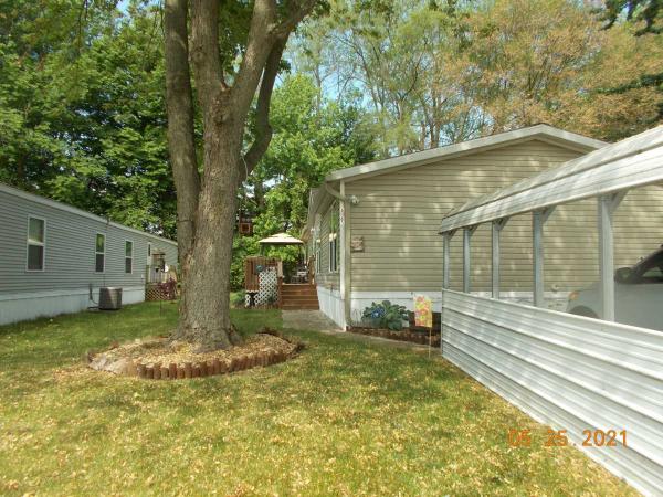 2001 Four Seasons Mobile Home For Sale