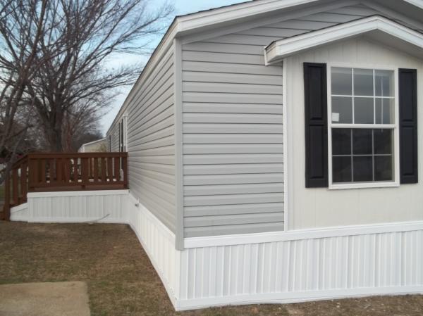 2015 FLEETWOOD HOMES Mobile Home For Rent