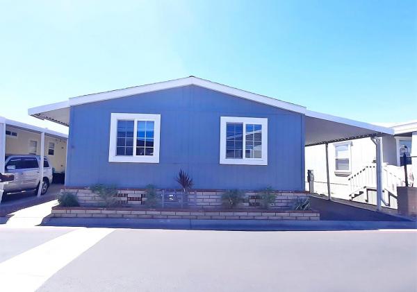 1990 Goldenwest Mobile Home For Rent